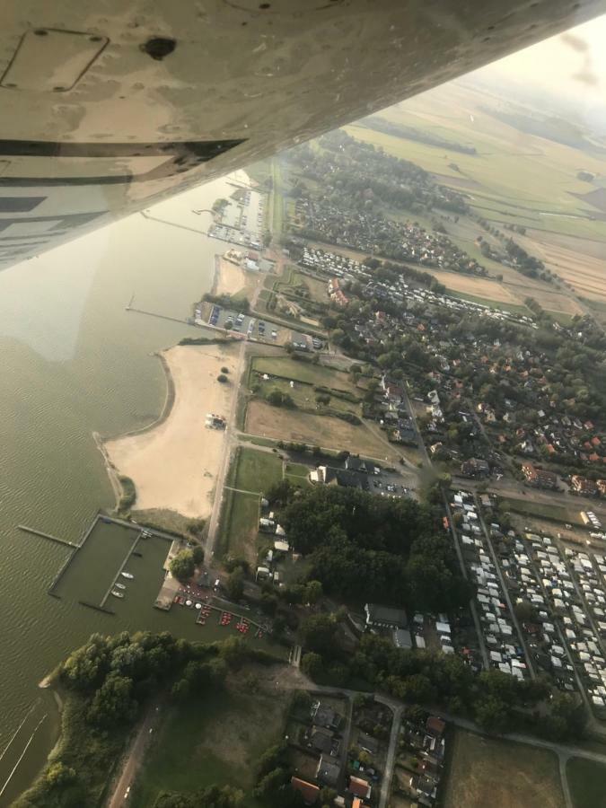 Ferienwohnungen Moewe Lembruch Luaran gambar