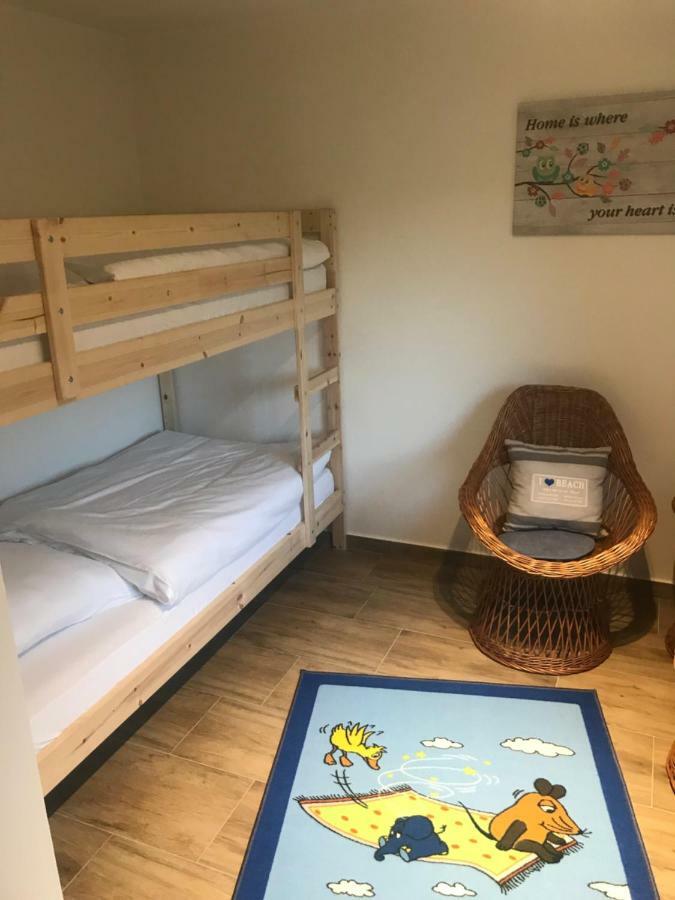 Ferienwohnungen Moewe Lembruch Luaran gambar